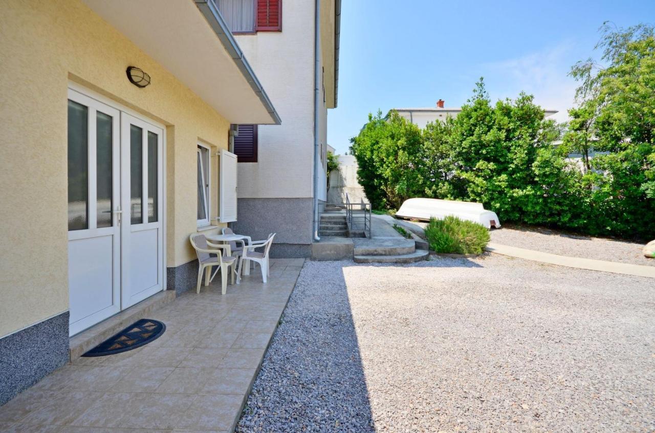 Apartments Branimir Novi Vinodolski Exterior photo
